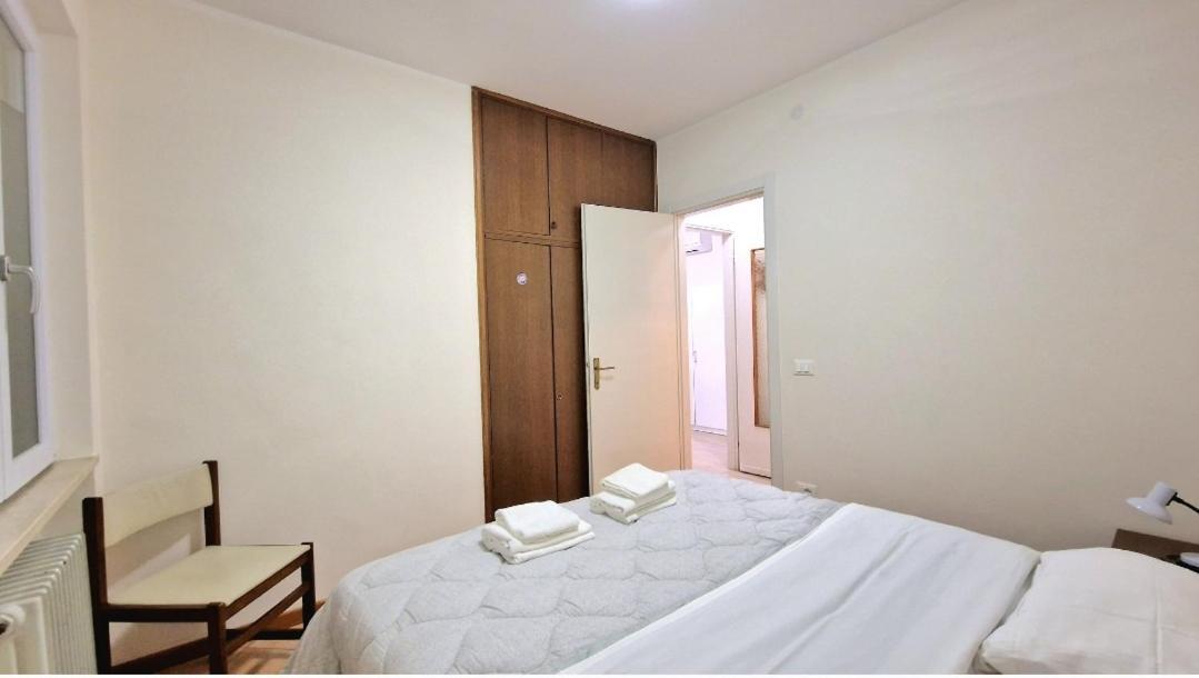 Chiara Pool Apartment Bardolino Bagian luar foto
