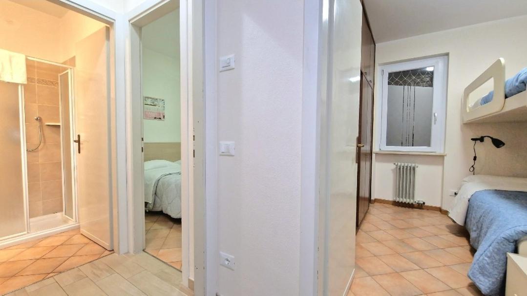 Chiara Pool Apartment Bardolino Bagian luar foto